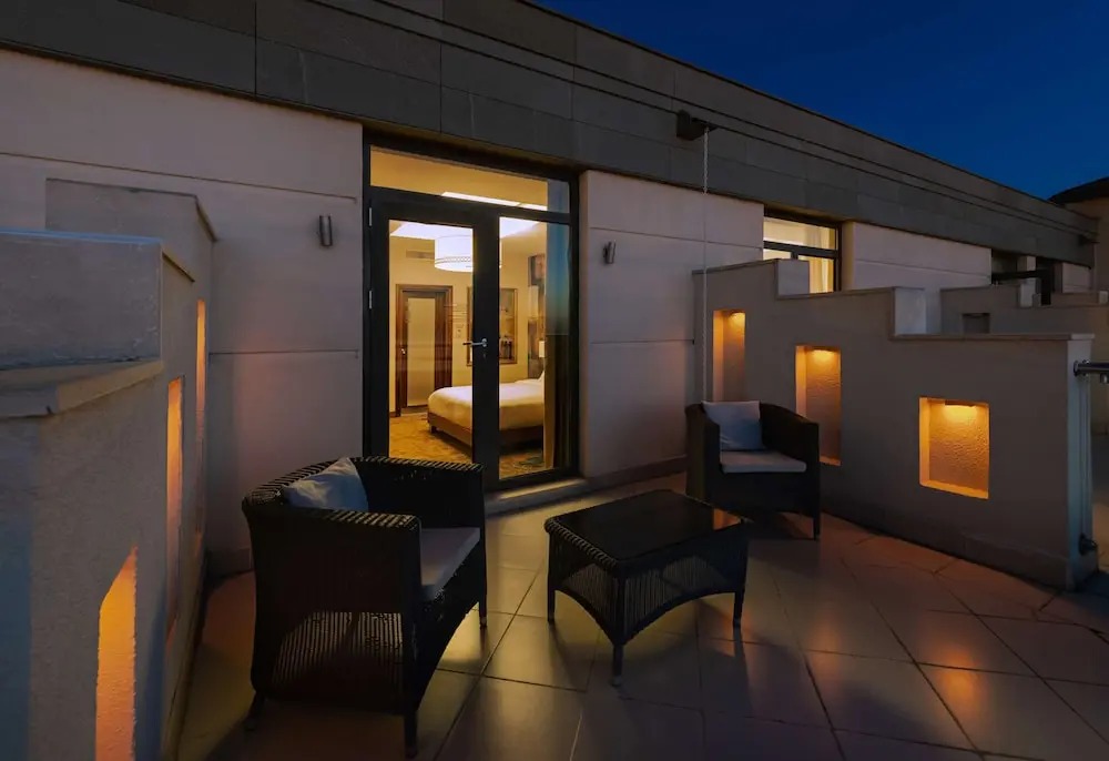 هتل دابل تری هیلتون